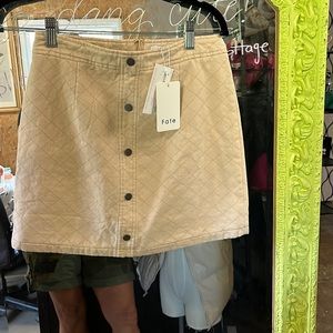 Fate brand quilted skirt